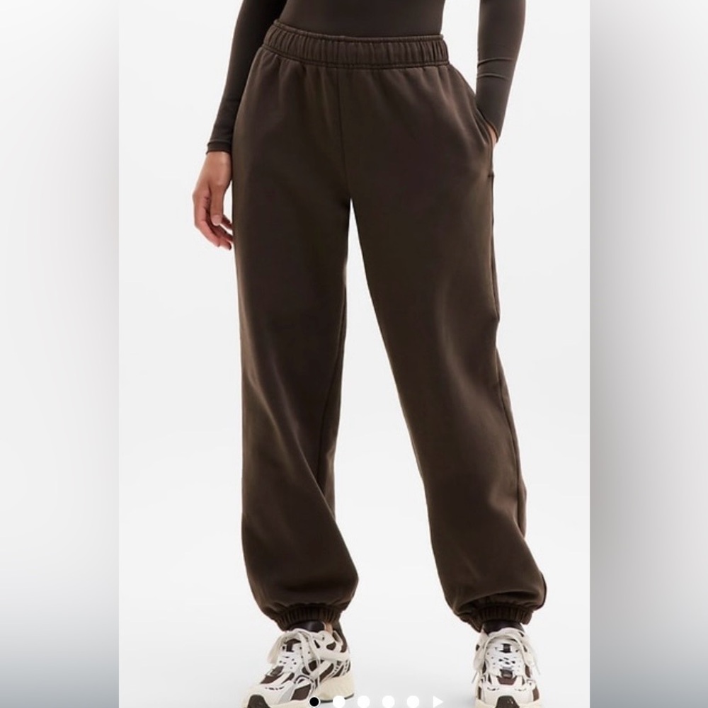 Athleta |  Forever Fleece  High Rise Joggers Truffle  XXS